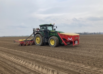 Przygotowania do siewu kukurydzy