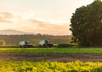 Jak dbać o kombajn rolniczy New Holland?